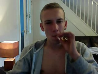 Hot Twink Great Body On Webcam